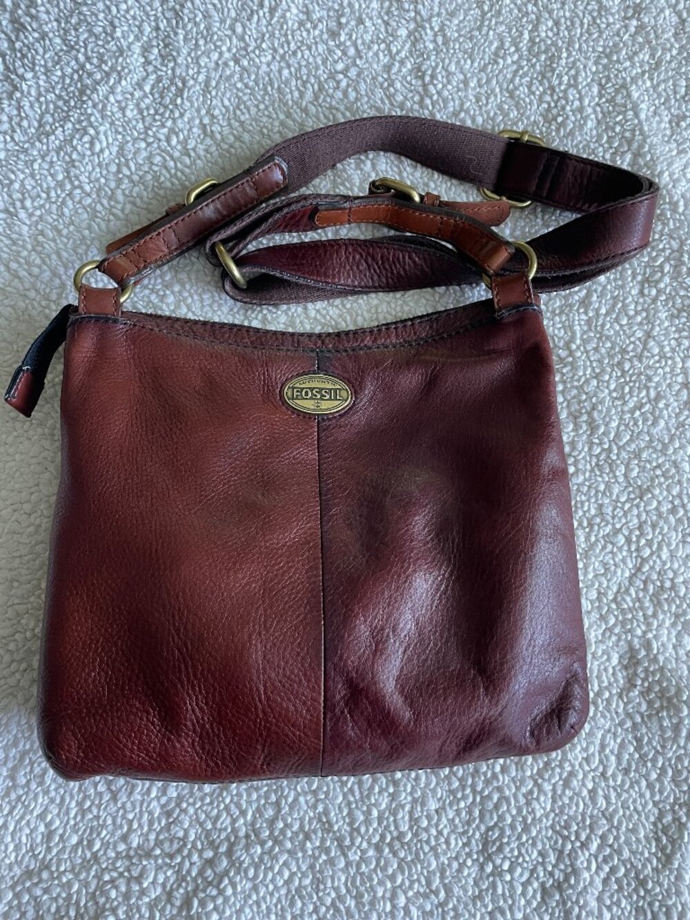 Fossil Brown Leather Explorer Crossbody Bag Gold Accents Zipper Closure